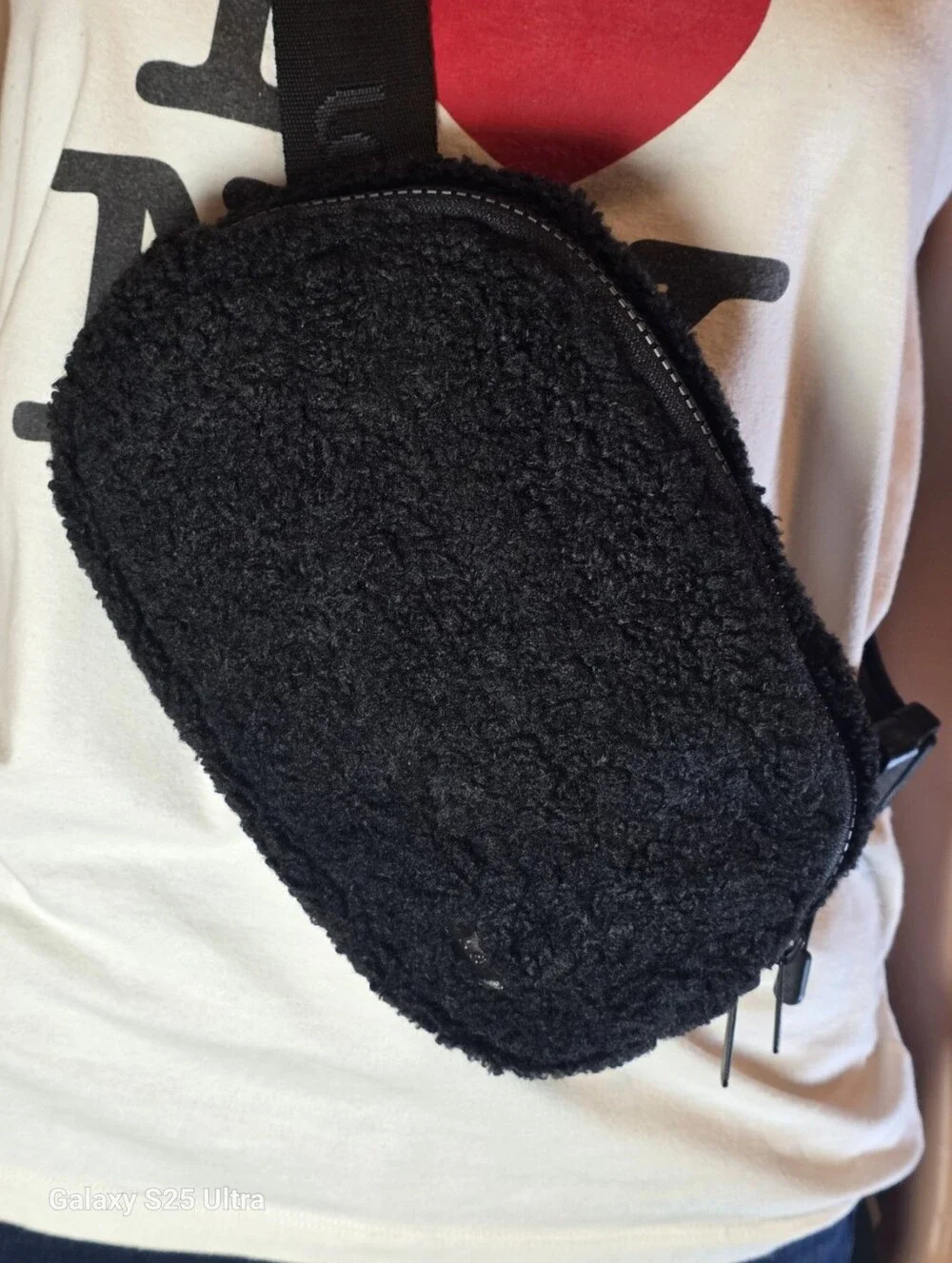 Lolë Black Sherpa Fleece Belt Bag Fanny Pack Adjustable Logo Strap EUC